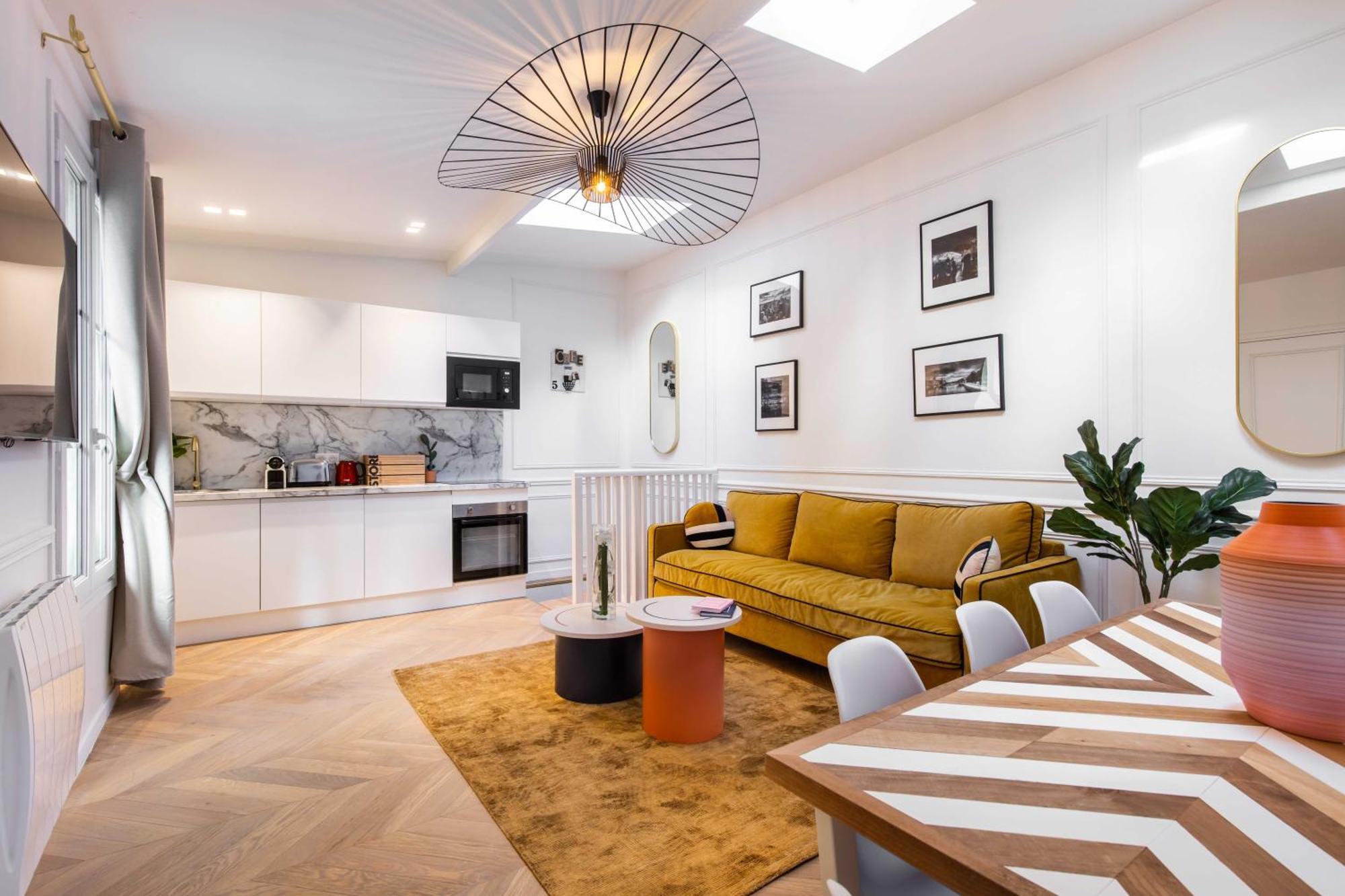 House With Terrasse - 3br-8p - Sacre Coeur Parigi