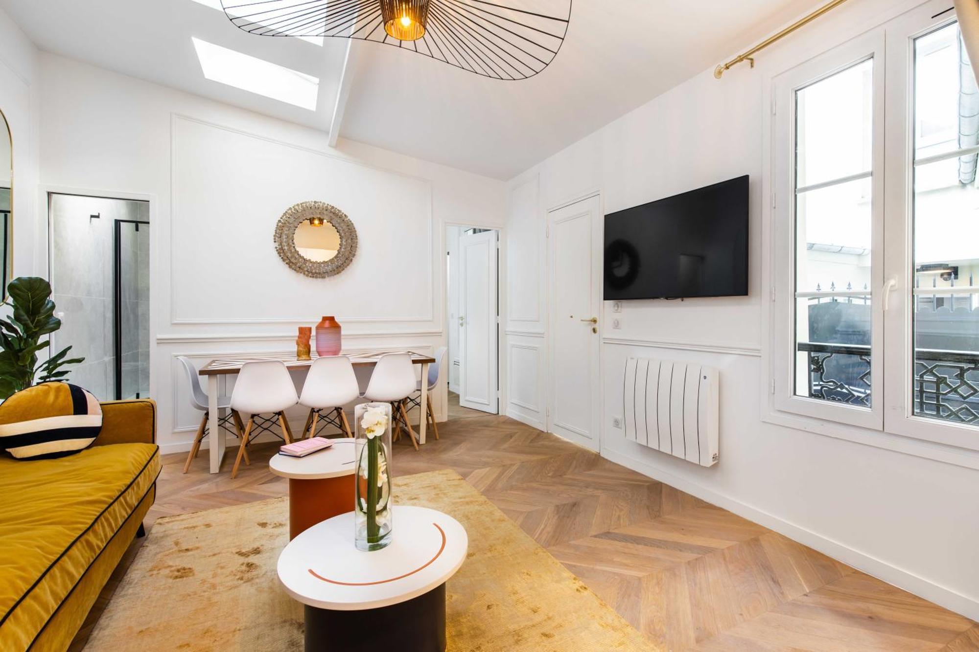 Appartamento House With Terrasse - 3br-8p - Sacre Coeur Parigi